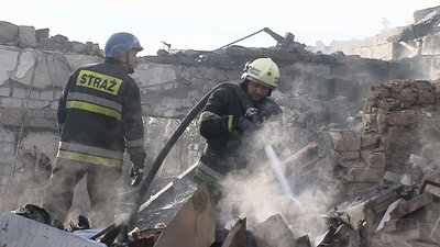 Ракетний удар по Запоріжжю: у приватному секторі вщент зруйновані два будинки. Що розповідають очевидці Ракетний удар по Запоріжжю: у приватному секторі вщент зруйновані два будинки. Що розповідають очевидці