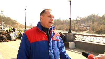 Житомиряни прибрали береги річки Тетерів у міському парку