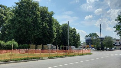 У мікрорайоні Чернівці розпочали реконструкцію скверу за понад 16 мільйонів гривень У мікрорайоні Чернівці розпочали реконструкцію скверу за понад 16 мільйонів гривень