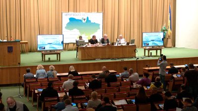 Новими депутатами Чернігівської облради стали Іван Чаус, Валентина Дзюба та Валентина Мельник: що відомо Новими депутатами Чернігівської облради стали Іван Чаус, Валентина Дзюба та Валентина Мельник: що відомо