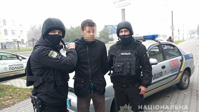 Напередодні Нового року мешканець Запоріжжя пограбував кредитну установу Напередодні Нового року мешканець Запоріжжя пограбував кредитну установу