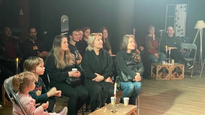 "Ми віримо, що він з нами". У Сумах відбувся памʼятний вечір до роковин загибелі військовослужбовця Євгенія Маркарова "Ми віримо, що він з нами". У Сумах відбувся памʼятний вечір до роковин загибелі військовослужбовця Євгенія Маркарова