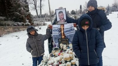 "Я відчуваю, що маю бути там": історія загиблого бійця з Тернополя Тараса Щирби "Я відчуваю, що маю бути там": історія загиблого бійця з Тернополя Тараса Щирби
