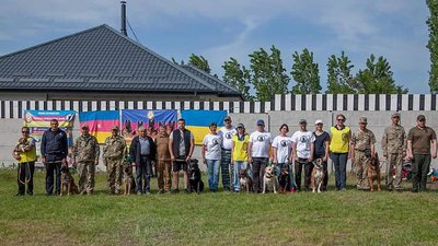 Вівчарка Атер, який служить у поліції, переміг на чемпіонаті зі службового собаківництва Вівчарка Атер, який служить у поліції, переміг на чемпіонаті зі службового собаківництва