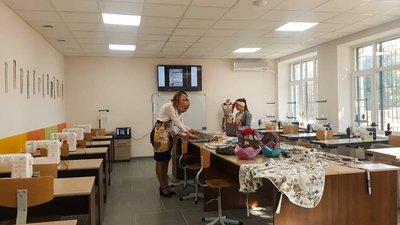 Чотири майстерні в одному місці. У Кропивницькому презентували міжшкільний ресурсний центр Чотири майстерні в одному місці. У Кропивницькому презентували міжшкільний ресурсний центр