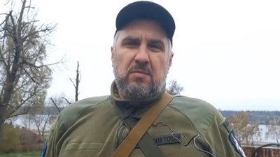 "Mıtlaqa ğalebe qazanacaqmız": Ukrainanı qorçalağan eski qırım siyasiy mabüsleriniñ ikâyeleri "Mıtlaqa ğalebe qazanacaqmız": Ukrainanı qorçalağan eski qırım siyasiy mabüsleriniñ ikâyeleri