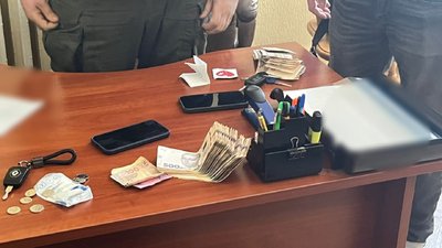 Вимагав хабаря. На Київщині судитимуть посадовця лісомисливського господарства Вимагав хабаря. На Київщині судитимуть посадовця лісомисливського господарства