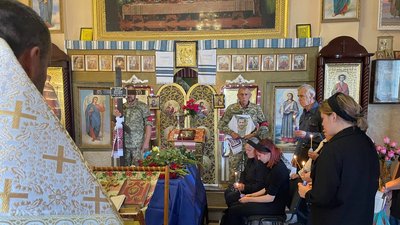 У Сумах попрощалися із матросом-стрільцем Олександром Топчієвим У Сумах попрощалися із матросом-стрільцем Олександром Топчієвим