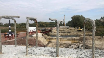 На дорозі "Львів-Луцьк" почали зводити новий міст на місці зруйнованого
