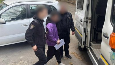 розповсюджував дитяче порно