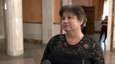 У Луцьку вшанували матерів загиблих військовослужбовців У Луцьку вшанували матерів загиблих військовослужбовців