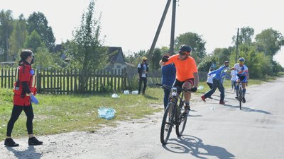 На Рівненщині відбувся веломарафон на 100 кілометрів На Рівненщині відбувся веломарафон на 100 кілометрів