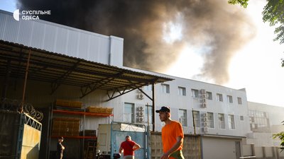 В Одесі російська ракета влучила в цивільний об'єкт В Одесі російська ракета влучила в цивільний об'єкт