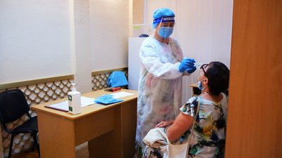 Пів сотні зразків на визначення штаму "Дельта" відправили з Вінниччини до Києва Пів сотні зразків на визначення штаму "Дельта" відправили з Вінниччини до Києва