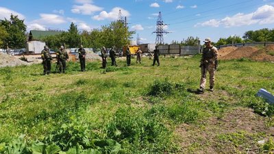 "У бою буде легше": у Полтаві учасники добровольчого батальйону навчаються вести бій "У бою буде легше": у Полтаві учасники добровольчого батальйону навчаються вести бій