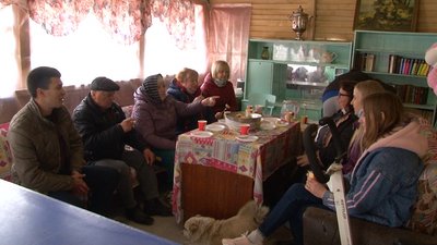 Для зборів та дозвілля: в ОСББ на Черкащині власноруч змайстрували альтанку