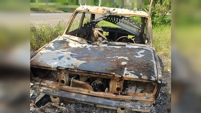 Згорівша внаслідок обстрілу 21 травня автівка