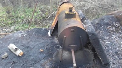 Прикарпатець незаконно виготовляв дизельне пальне та бензин