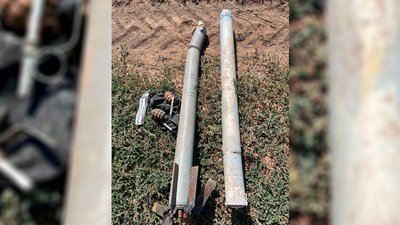 Некеровані авіаракети та гранати, які знайшли на деокупованій Херсонщині Некеровані авіаракети та гранати, які знайшли на деокупованій Херсонщині