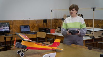 "Кожен може спроєктувати безпілотник". У Дніпрі в університеті навчають студентів проєктувати БпЛА