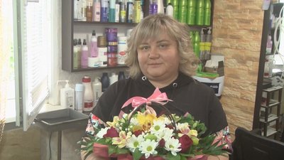 "Збирає допомогу для бійців": як вінницьку волонтерку привітали з днем народження