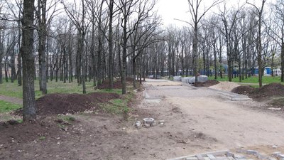У Миколаєві призупинили реконструкцію скверу У Миколаєві призупинили реконструкцію скверу