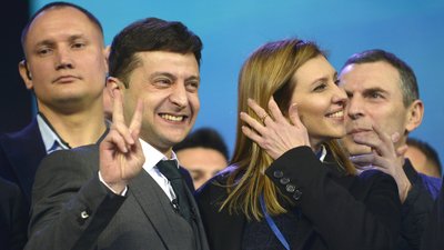 Два роки тому відбувся другий тур виборів президента. Що з обіцянок Зеленського виконано, а що – ні