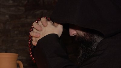 За експонати — труни: що чекає відвідувачів у підземеллі в монастирі на Черкащині За експонати — труни: що чекає відвідувачів у підземеллі в монастирі на Черкащині