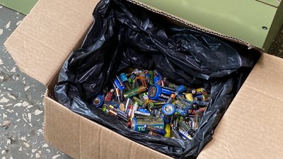 У полтавських школах екобус відновив збір батарейок