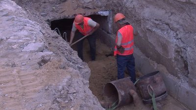У Луцьку замінюють аварійну ділянку тепломережі, яку експлуатують понад 30 років