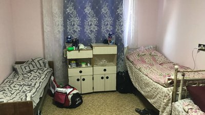 "Ми жили в невідомості". З Миколаєва на Одещину евакуювали сім'ї людей з інвалідністю