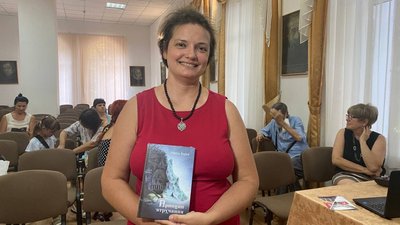 У Херсоні презентували книгу "Принцип втручання" У Херсоні презентували книгу "Принцип втручання"