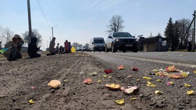 На Івано-Франківщині попрощалися з 25-річним бійцем Мар'яном Орищуком На Івано-Франківщині попрощалися з 25-річним бійцем Мар'яном Орищуком