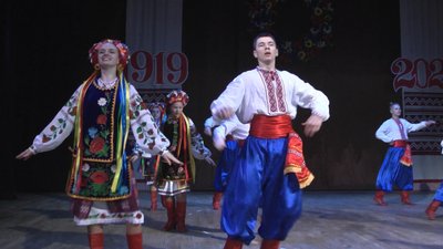 Засумували за справжньою сценою: Хмельницький приймає всеукраїнський фестиваль танцю Засумували за справжньою сценою: Хмельницький приймає всеукраїнський фестиваль танцю