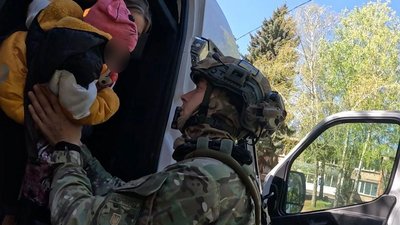 Евакуація, Нікопольщина, родини, діти, Білі янголи