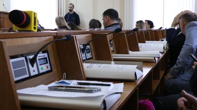 Сесійна зала облради у Чернівцях
