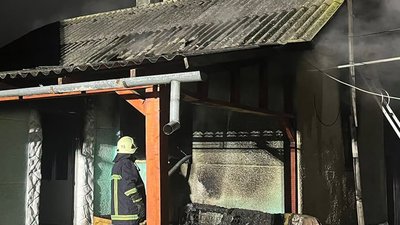 Фото з місця пожежі у селі Боянчук на Буковині