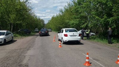 Раптово вибіг на дорогу: на Черкащині під колеса автівки потрапив 4-річний хлопчик