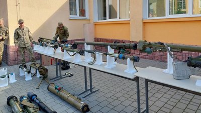 Львівський ліцей імені Героїв Крут Львівський ліцей імені Героїв Крут