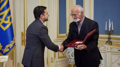 Президент передав орден Держави сім’ї загиблого Героя України Андрія Кузьменка Президент передав орден Держави сім’ї загиблого Героя України Андрія Кузьменка
