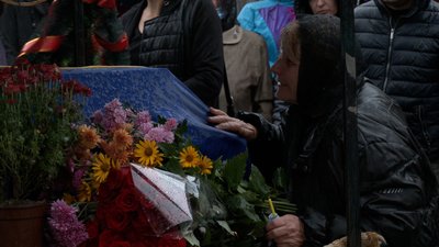Прощання зі старшим лейтенантом Олегом Козаченком Прощання зі старшим лейтенантом Олегом Козаченком