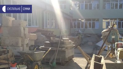 У Сумській школі №9 до 1 вересня не закінчили ремонт У Сумській школі №9 до 1 вересня не закінчили ремонт