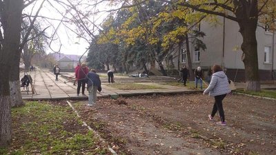 У Нововоронцовці на Херсонщині провели першу від початку війни толоку У Нововоронцовці на Херсонщині провели першу від початку війни толоку