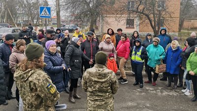 «Остання крапля для всієї громади»: у Диканьці влаштували протест через побитого старшого лейтенанта