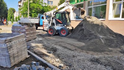 На проспекті Волі в Луцьку – нові дорожні знаки На проспекті Волі в Луцьку – нові дорожні знаки