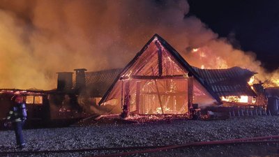 У Румунії внаслідок пожежі в пансіонаті загинули шестеро людей У Румунії внаслідок пожежі в пансіонаті загинули шестеро людей