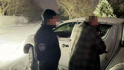На Черкащині затримали офіцера за підозрою у перевищі службових обов'язків