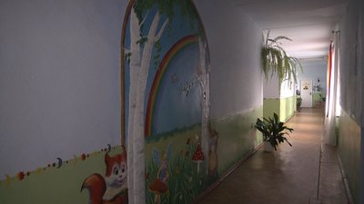 Новгород-Сіверський навчально виховний комплекс. який поєднує дитсадок і початкову школу. Новгород-Сіверський навчально виховний комплекс. який поєднує дитсадок і початкову школу.