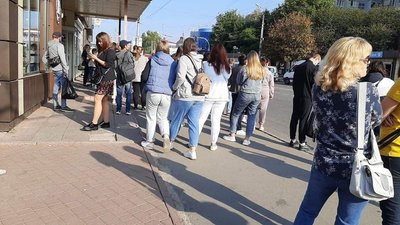 Мікрорайон Озерна. Кінцева зупинка. Фото: Суспільне Мікрорайон Озерна. Кінцева зупинка. Фото: Суспільне