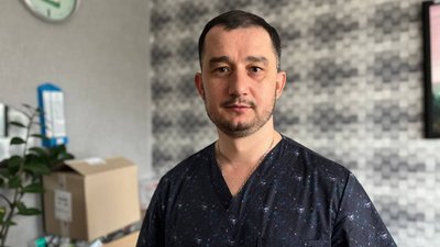 лікар, ортопед-травматолог, хірург, корова, травма, вибухи, Київщина лікар, ортопед-травматолог, хірург, корова, травма, вибухи, Київщина